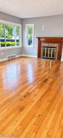 736 E Highland Avenue Ravenna OH 44266