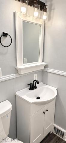736 E Highland Avenue Ravenna OH 44266