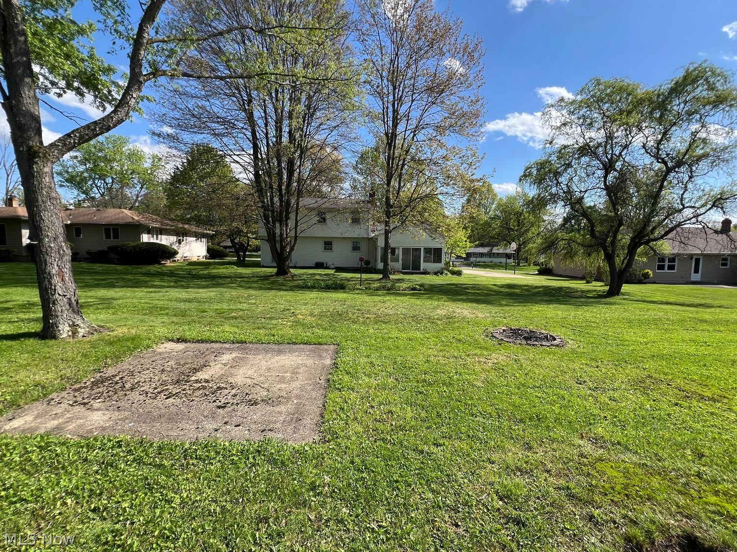 17 Willow Way Canfield OH 44406