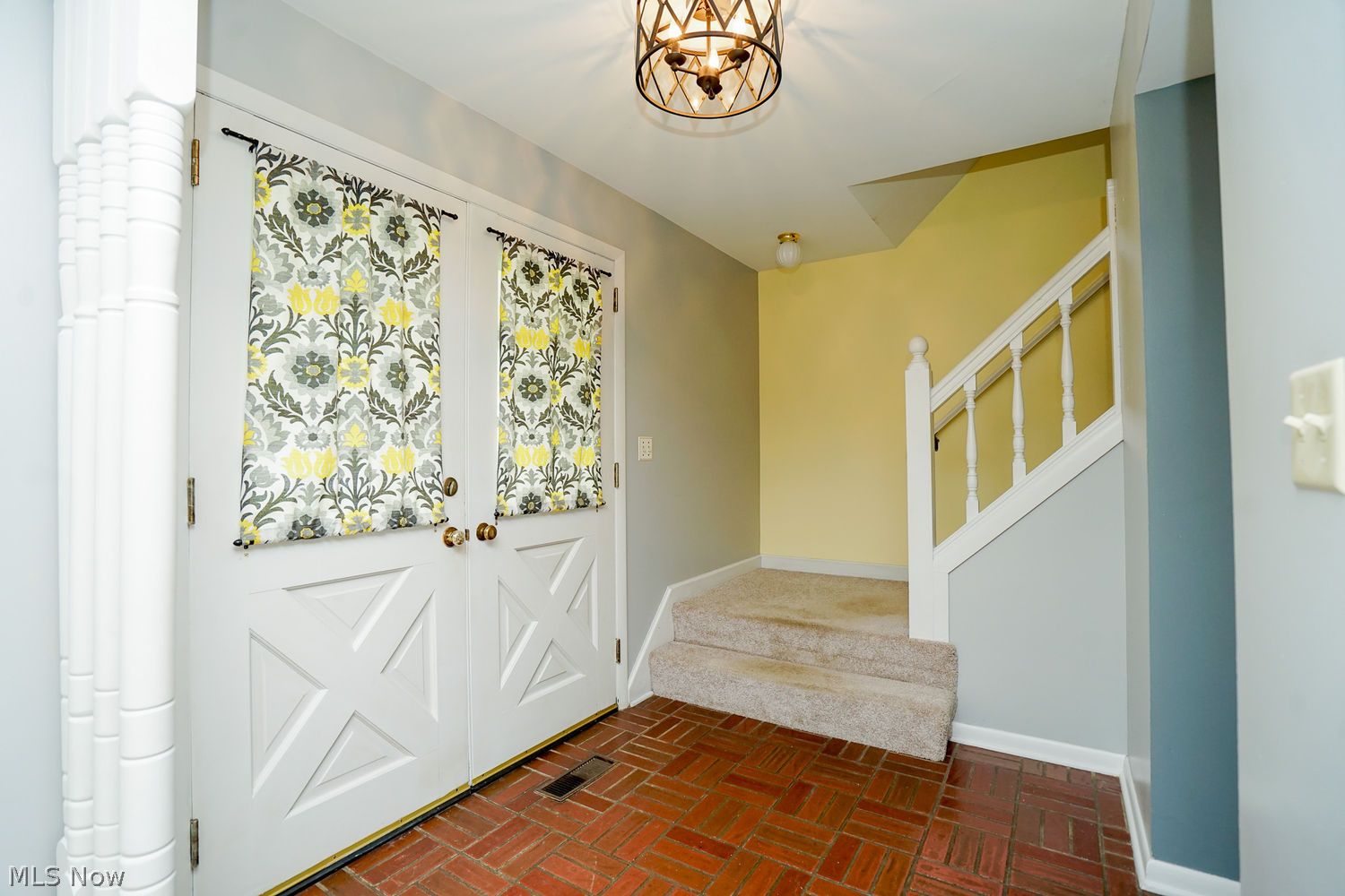 17 Willow Way Canfield OH 44406