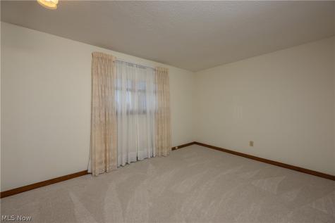 916 Buena Vista Canton OH 44714