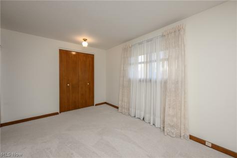 916 Buena Vista Canton OH 44714
