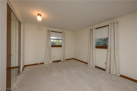 916 Buena Vista Canton OH 44714