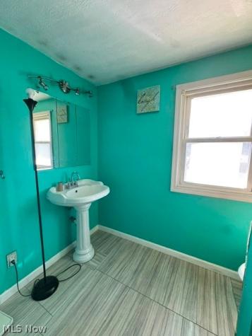 2003 Saint Elmo Avenue NE Canton OH 44714