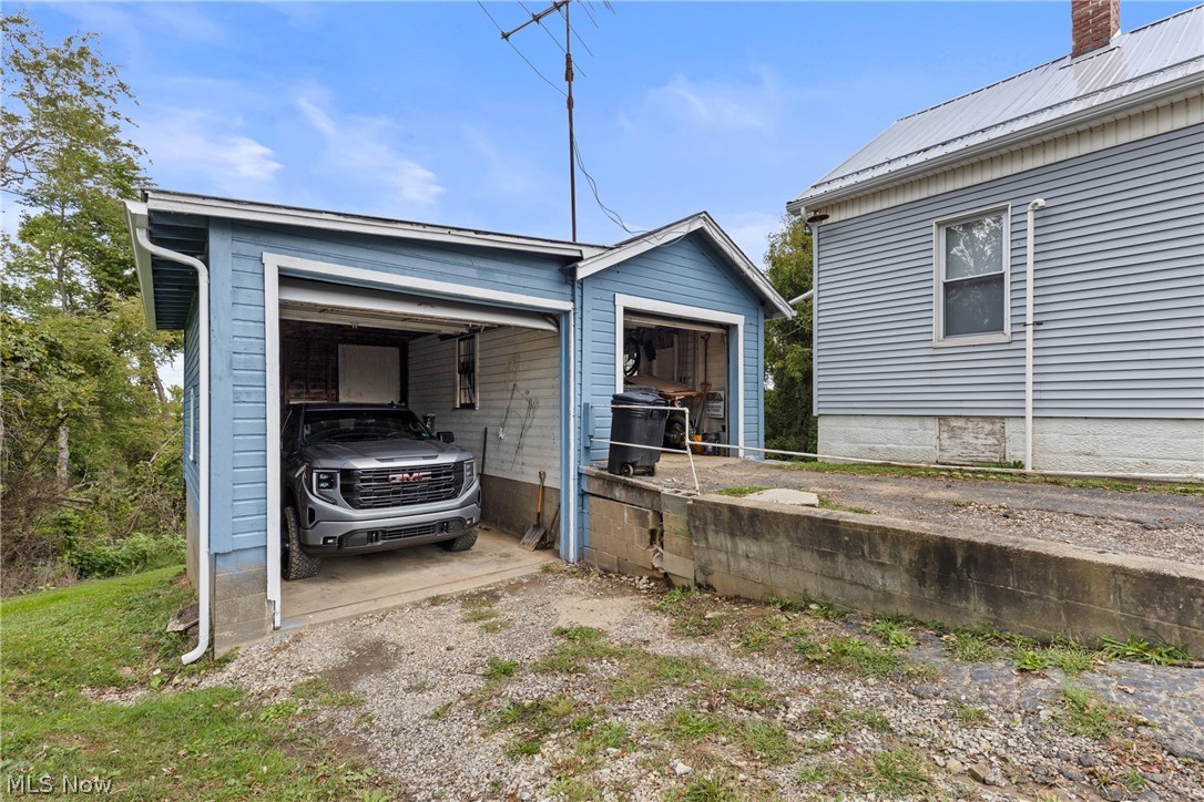 72395 Uniontown Flushing Road Flushing OH 43977