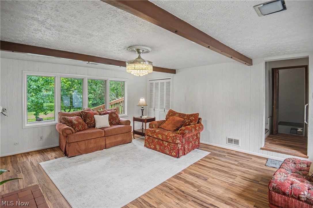 4502 Milligan Road Lowellville OH 44436