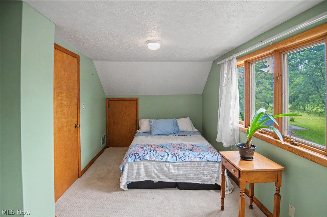 4502 Milligan Road Lowellville OH 44436