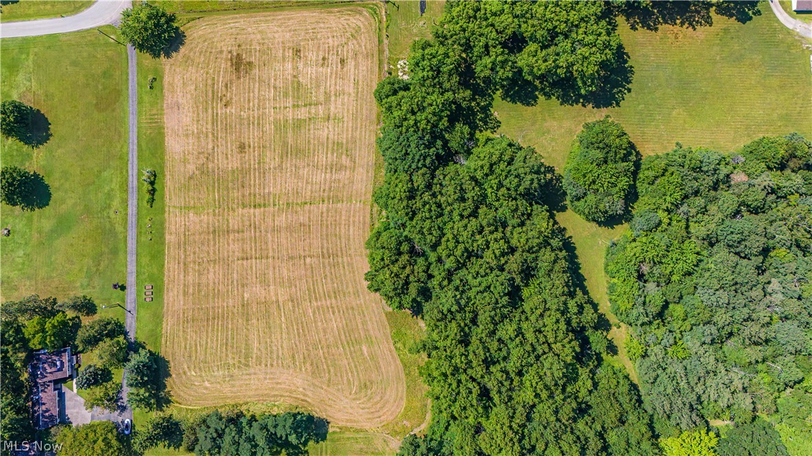 4502 Milligan Road Lowellville OH 44436