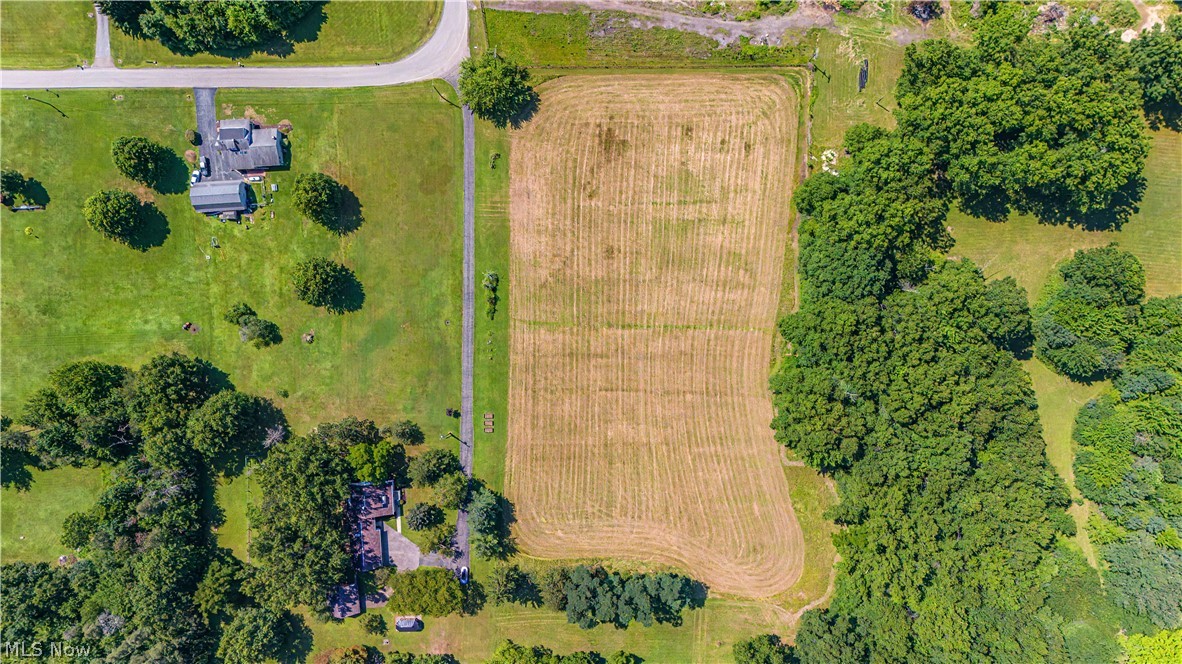 4502 Milligan Road Lowellville OH 44436
