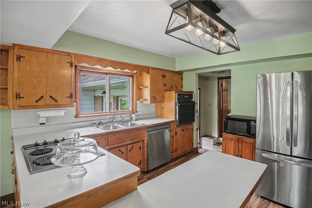 4502 Milligan Road Lowellville OH 44436