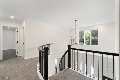 19286 Saratoga Trail Strongsville OH 44136