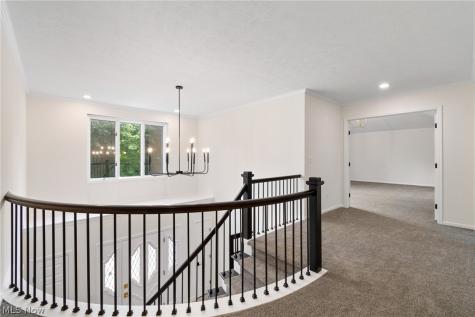 19286 Saratoga Trail Strongsville OH 44136