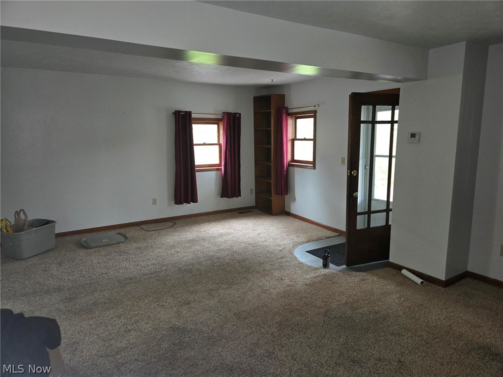 246 N 5th Street Mcconnelsville OH 43756