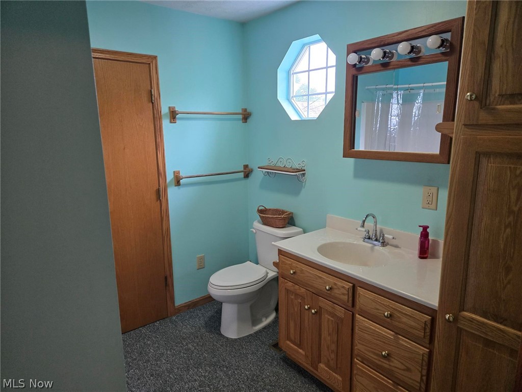 246 N 5th Street Mcconnelsville OH 43756