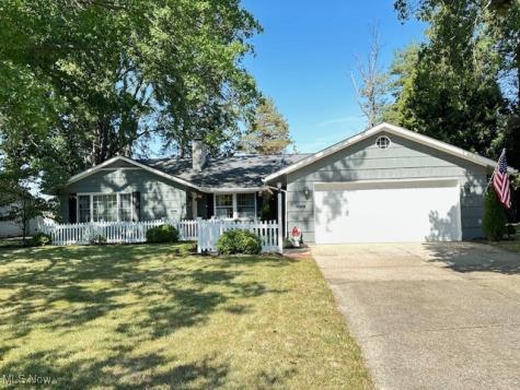 272 Pineview Drive Berea OH 44017