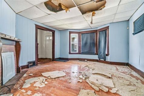 13511 Kelso Avenue Cleveland OH 44110
