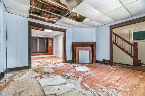 13511 Kelso Avenue Cleveland OH 44110