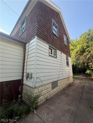 10610 Avon Avenue Cleveland OH 44105