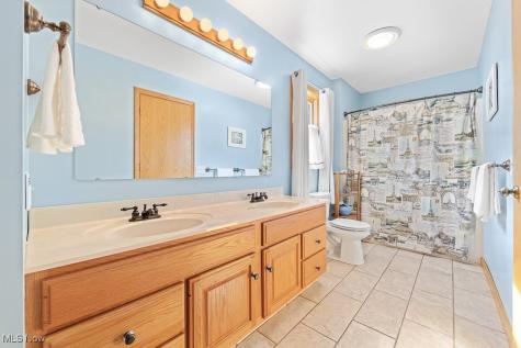 853 Fairway Drive Alliance OH 44601
