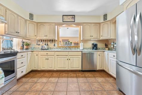 853 Fairway Drive Alliance OH 44601