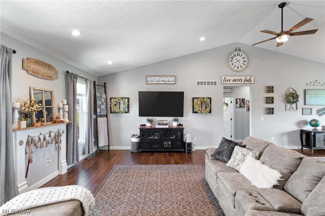 64568 Mt Olivett NE Road Barnesville OH 43713