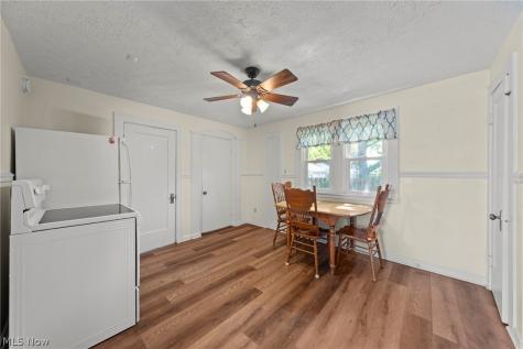 6502 Renwood Drive Parma OH 44129