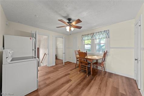 6502 Renwood Drive Parma OH 44129