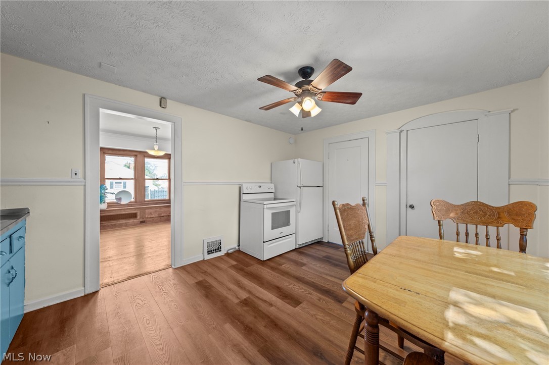 6502 Renwood Drive Parma OH 44129