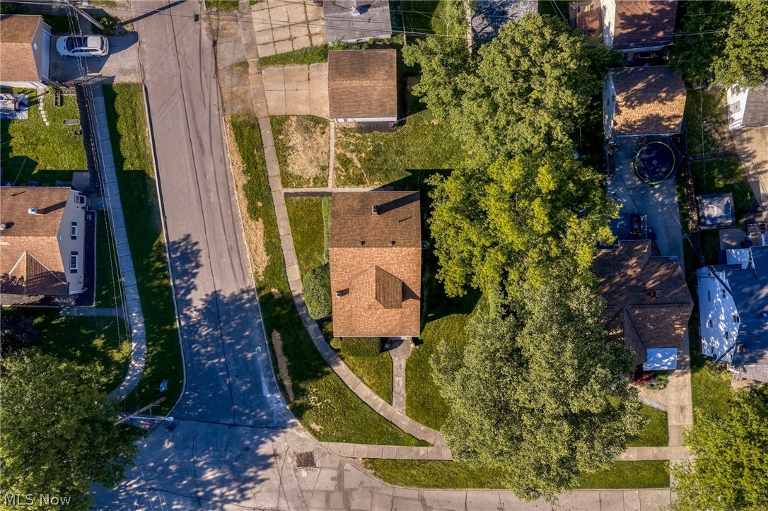 6502 Renwood Drive Parma OH 44129