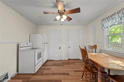 6502 Renwood Drive Parma OH 44129