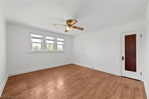6502 Renwood Drive Parma OH 44129