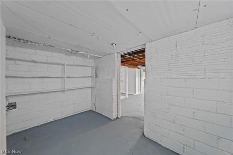 6502 Renwood Drive Parma OH 44129
