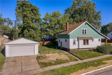6502 Renwood Drive Parma OH 44129