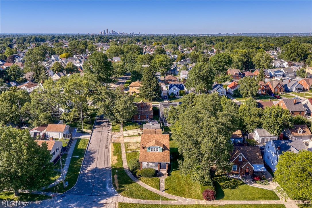 6502 Renwood Drive Parma OH 44129