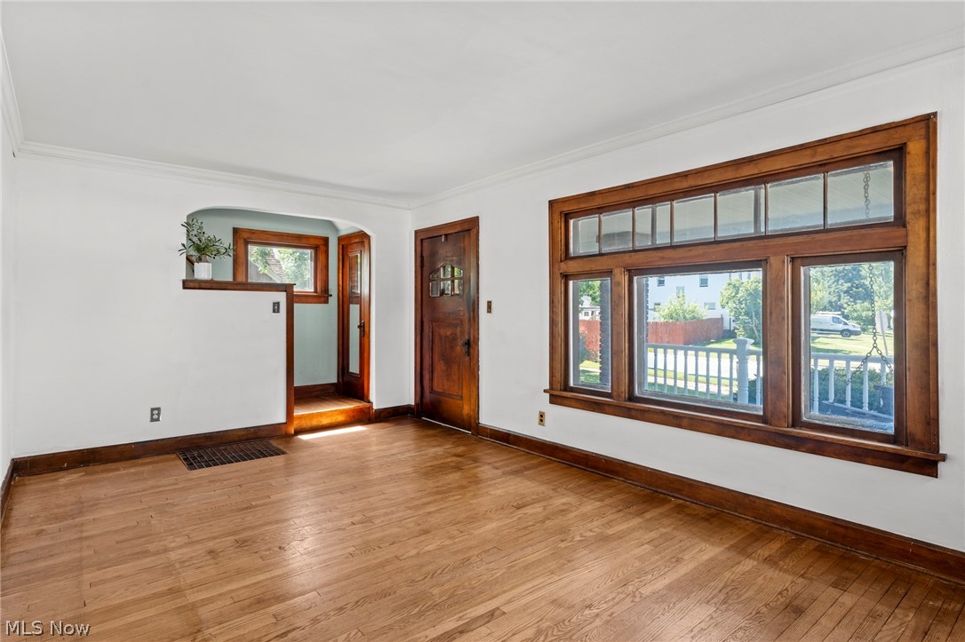 6502 Renwood Drive Parma OH 44129