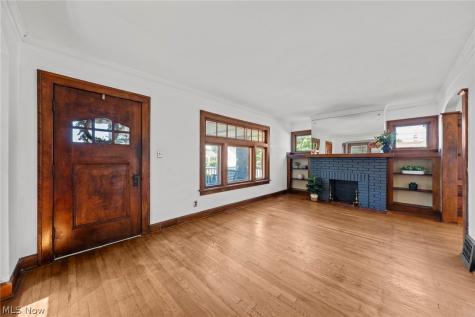 6502 Renwood Drive Parma OH 44129