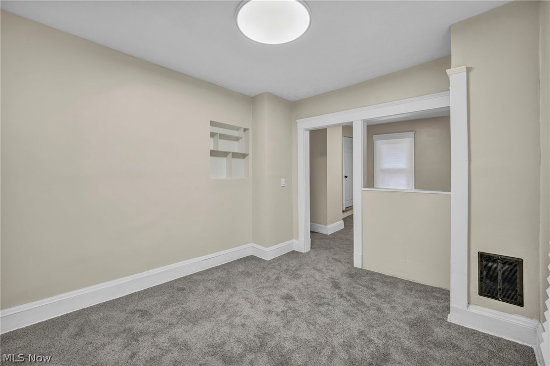 1168 N Lockwood Avenue East Cleveland OH 44112