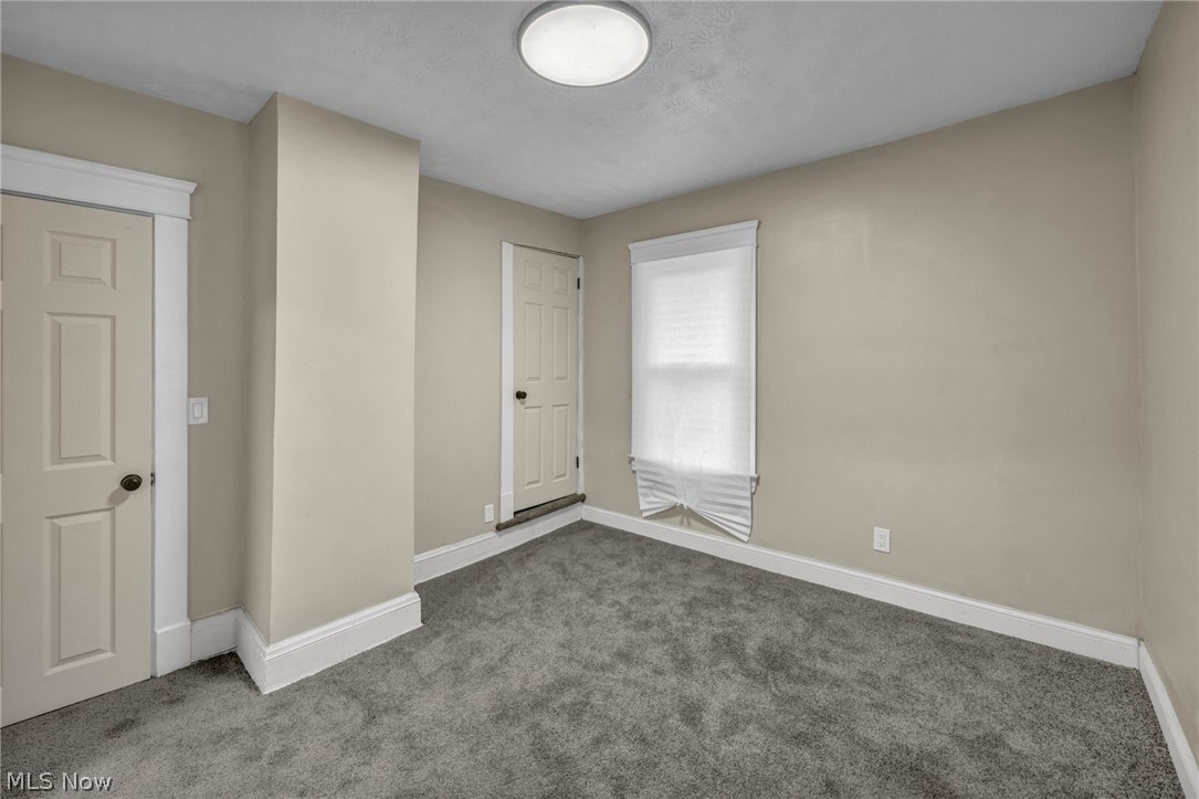 1168 N Lockwood Avenue East Cleveland OH 44112