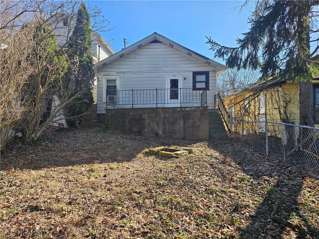633 Riley Avenue East Liverpool OH 43920