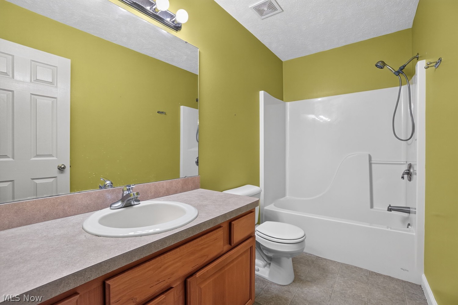 12851 Westchester Trail Chesterland OH 44026