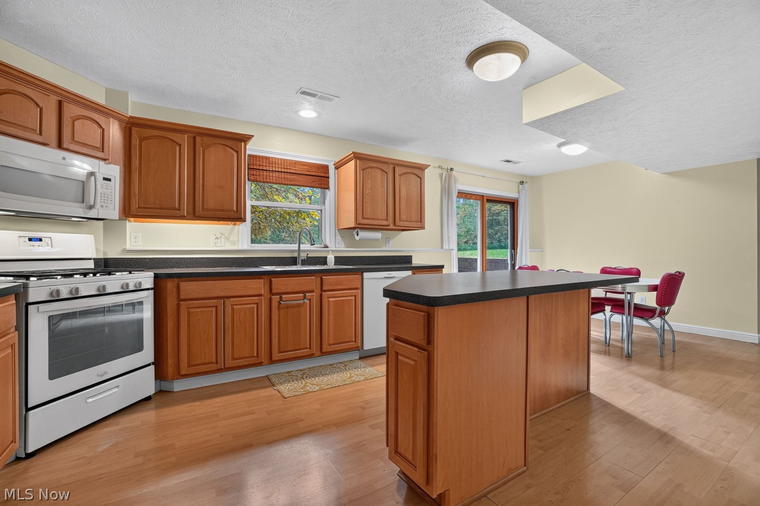 12851 Westchester Trail Chesterland OH 44026