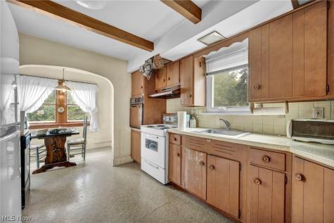 124 Cornell Avenue Elyria OH 44035