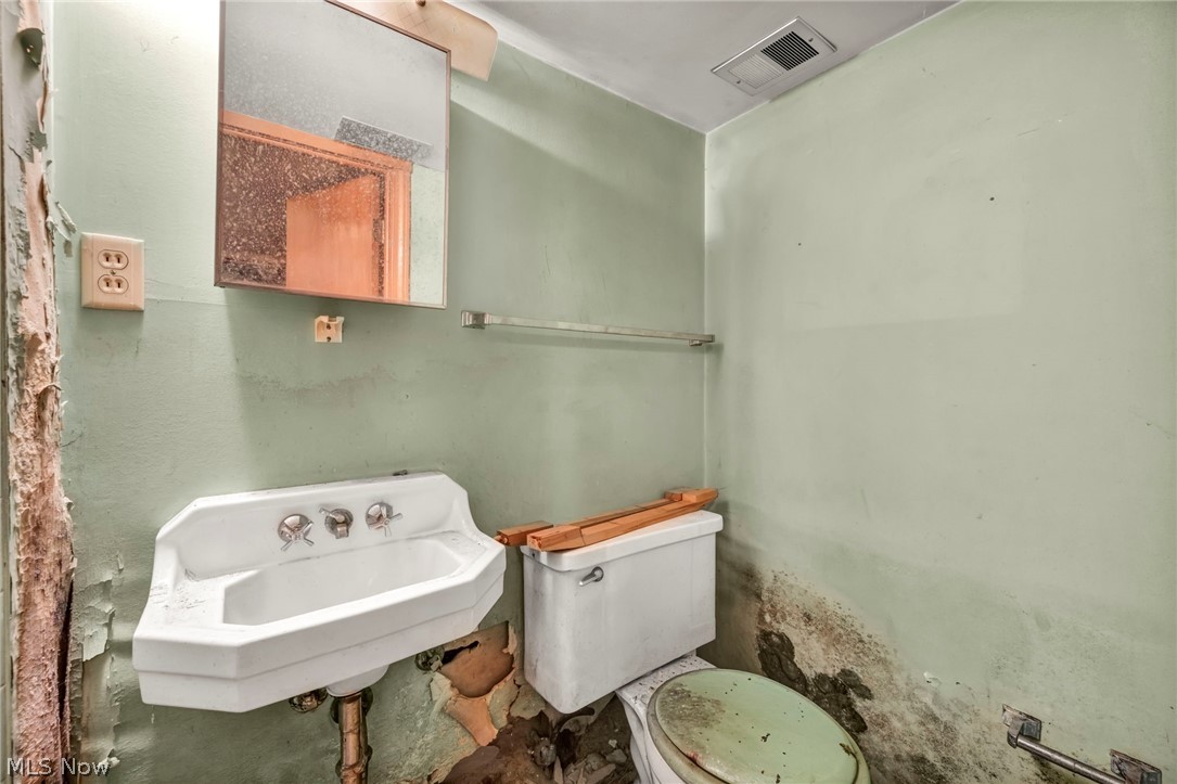 124 Cornell Avenue Elyria OH 44035