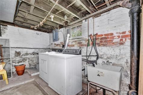 124 Cornell Avenue Elyria OH 44035