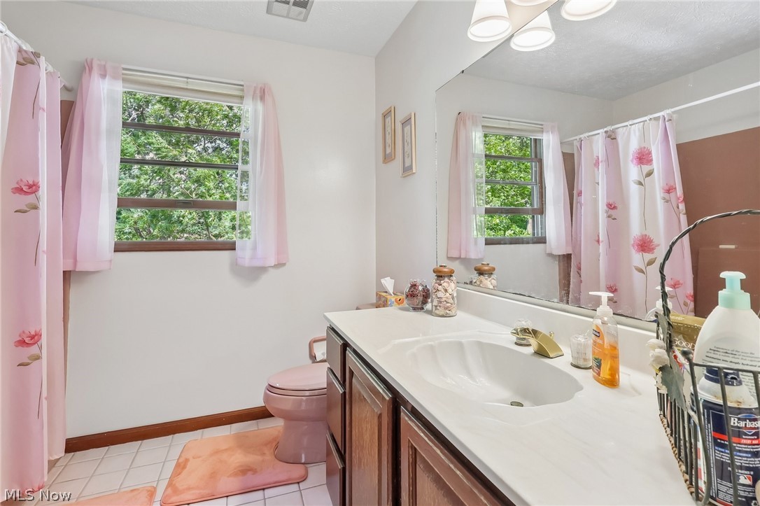 10037 Jamestown Drive North Royalton OH 44133