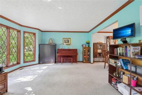 10037 Jamestown Drive North Royalton OH 44133