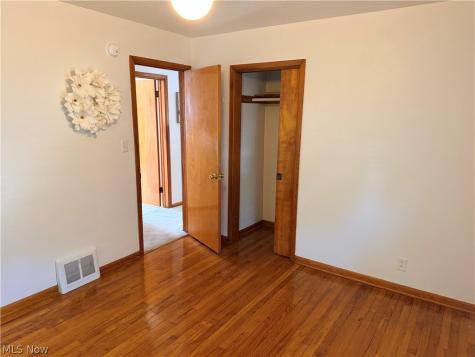 3846 E 365th Street Willoughby OH 44094