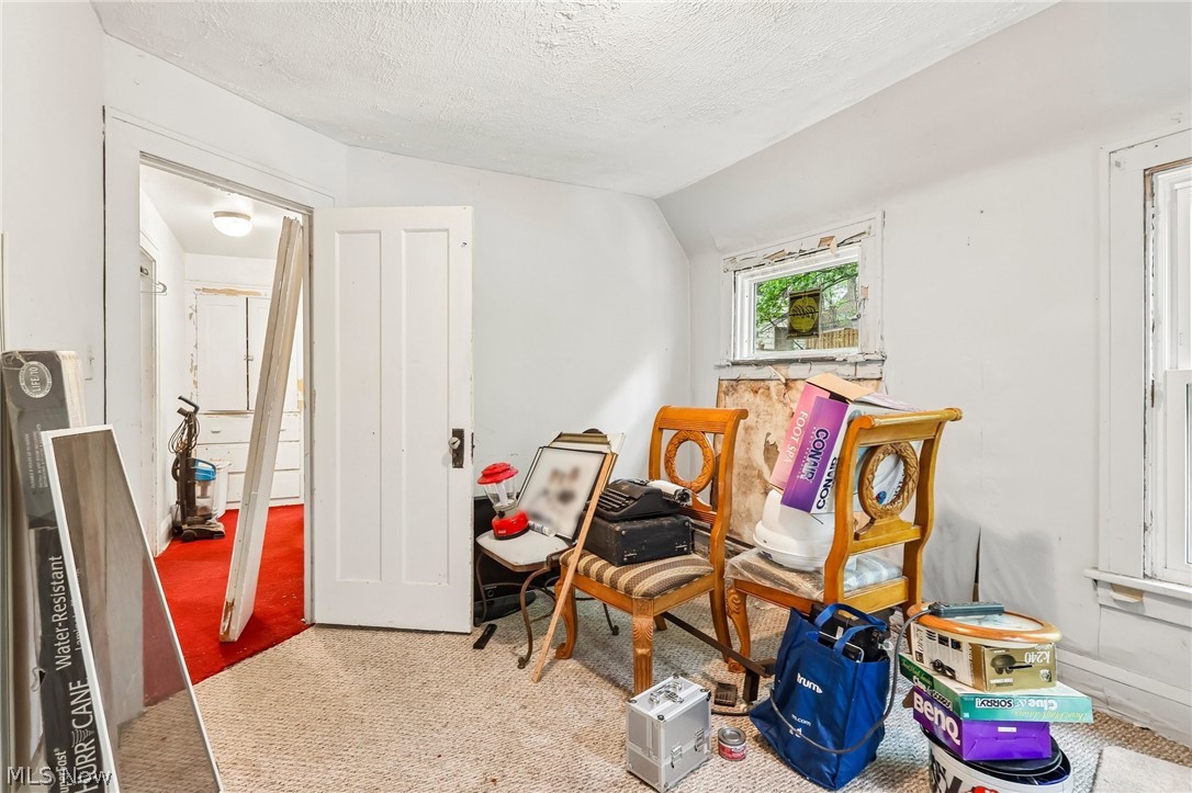 3590 Woodridge Road Cleveland Heights OH 44121