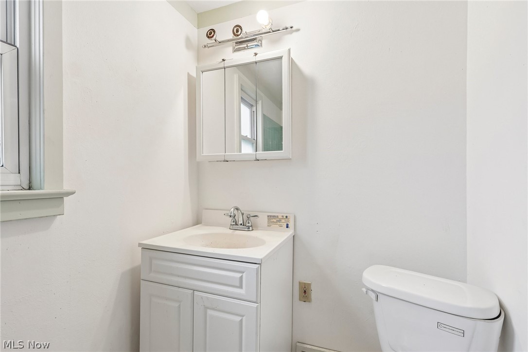 3590 Woodridge Road Cleveland Heights OH 44121