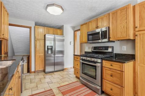 955 E Schaaf Road Brooklyn Heights OH 44131